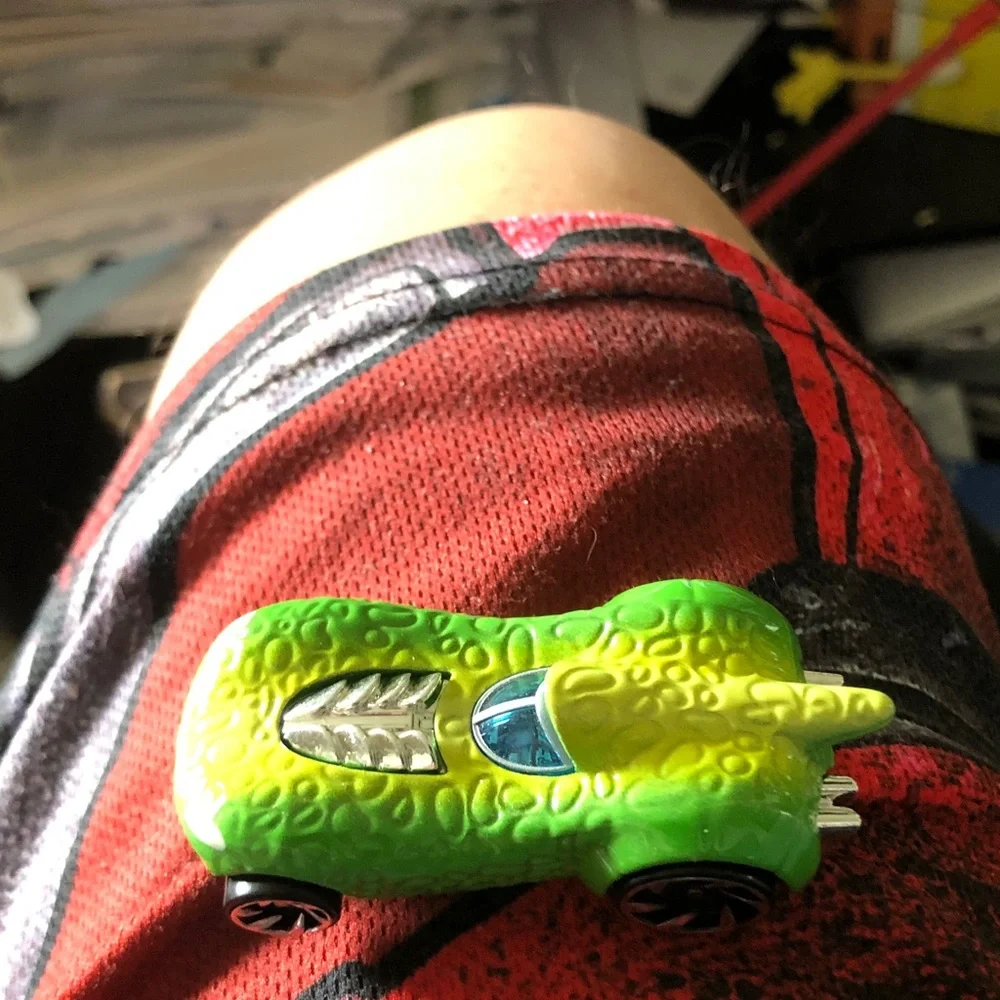 Green Crocodile-Style Toy Car